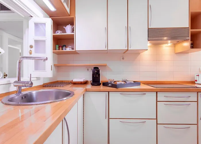 Playamar Flat In The With Pool, Tennis And Paddle Court, Gardens * Torremolinos