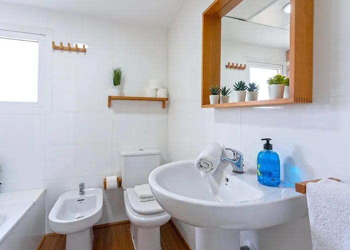 Playamar Flat In The With Pool, Tennis And Paddle Court, Gardens Apartment Torremolinos