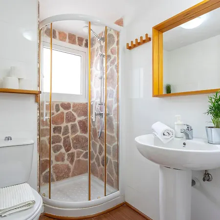 Playamar Flat In The With Pool, Tennis And Paddle Court, Gardens Daire